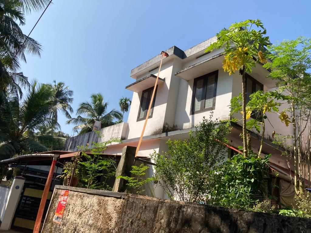 3Bhk House near Karaparamba